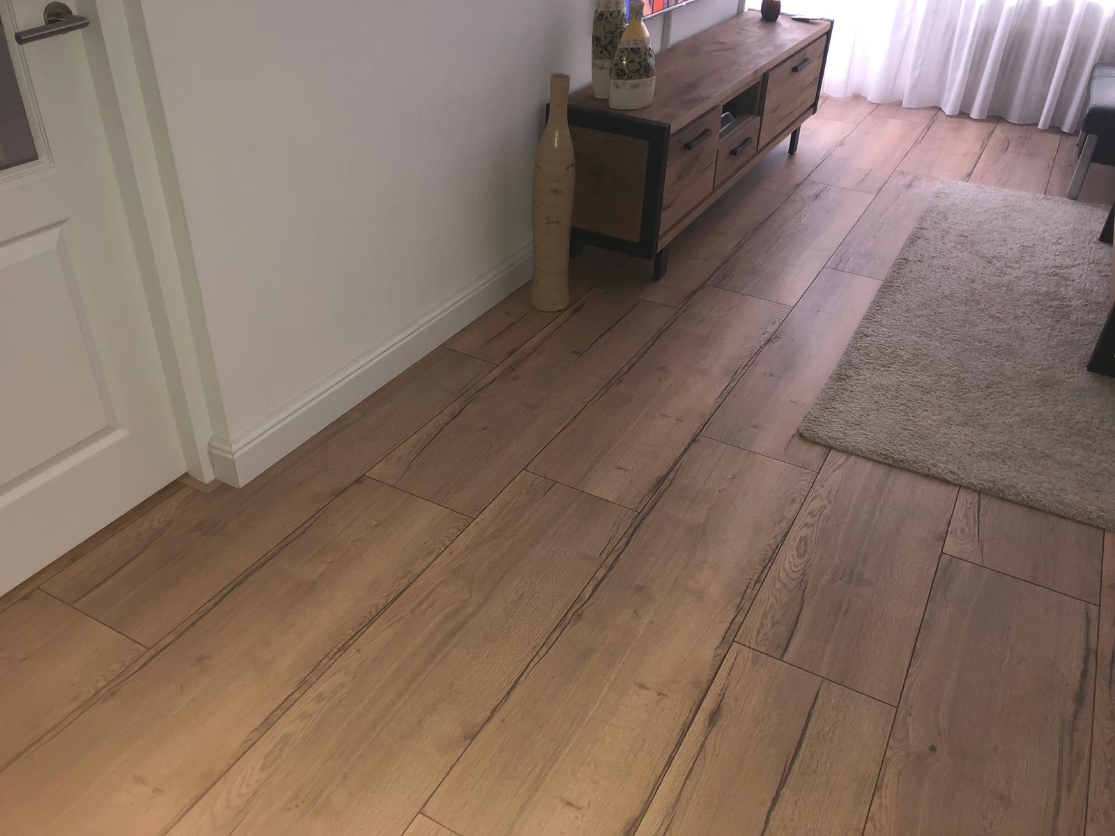Door JARI afgewerkte vloer in een woning